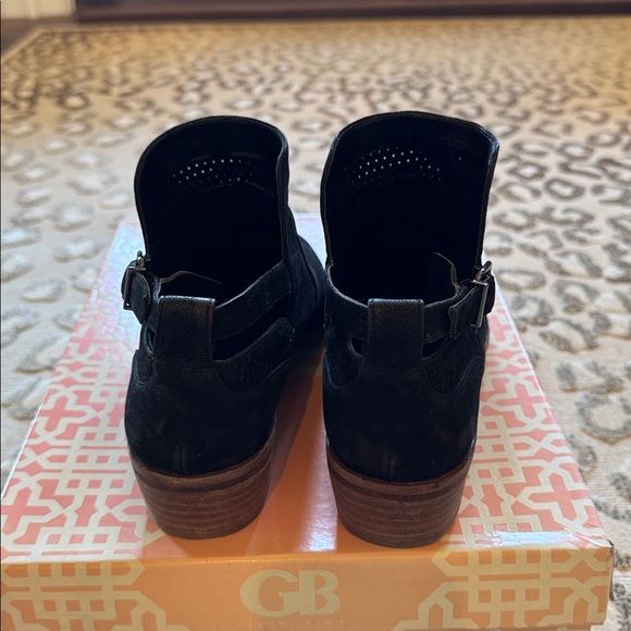 Gianni Bini Black perforated Suede Ankle Boots - Picture 2 of 4